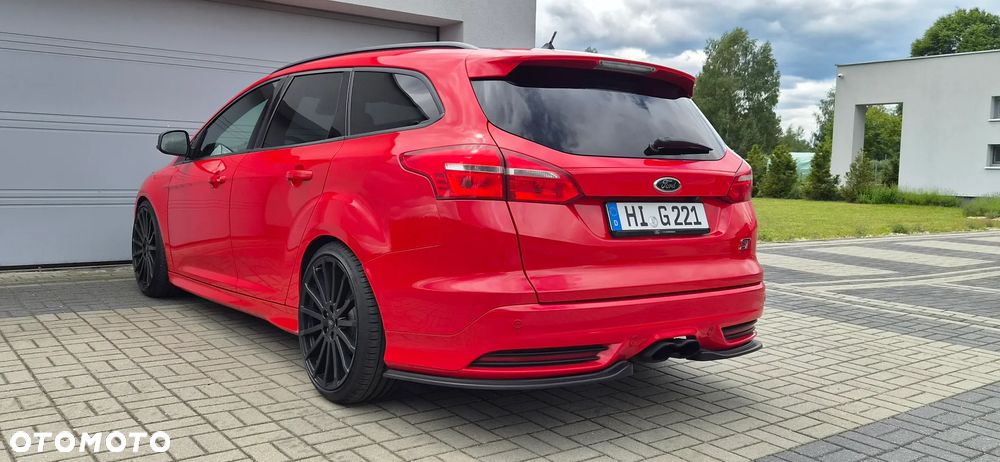 Ford Focus 2.0 EcoBoost ST mit Leder-Exclusiv-Paket - 9