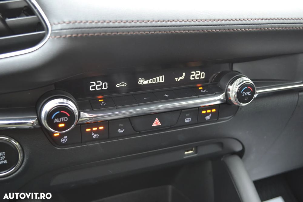 Mazda 3 e-Skyactiv X186 AT MHEV GT+ - 27