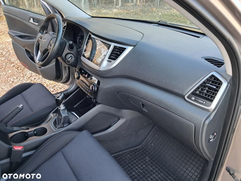 Hyundai Tucson 1.6 GDI BlueDrive Comfort 2WD - 30