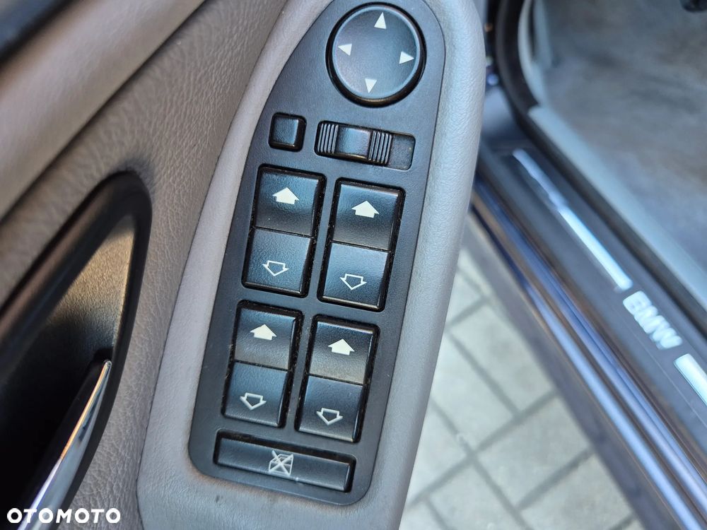 BMW Seria 5 520i - 21