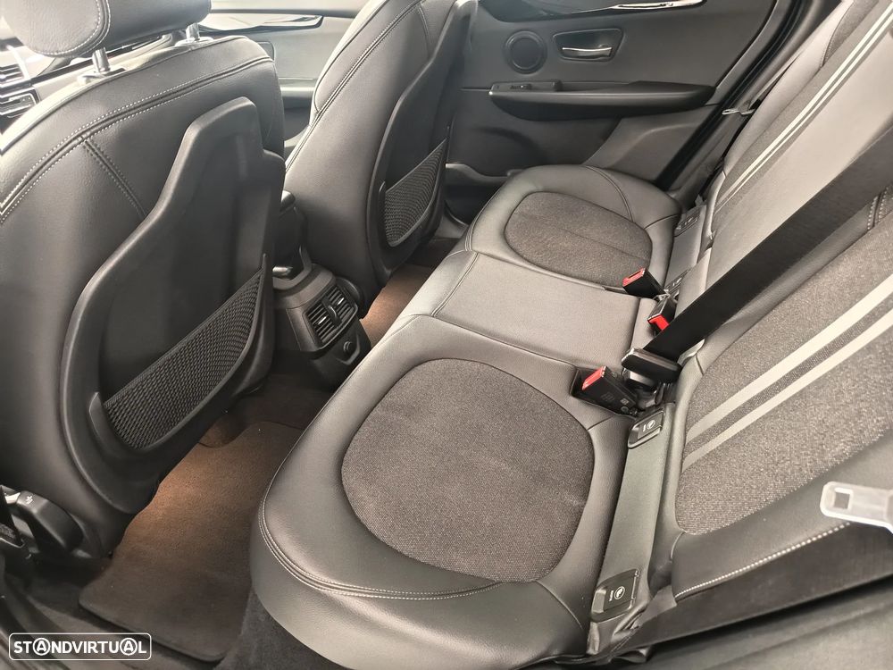 BMW 225xe Active Tourer Line Sport - 18