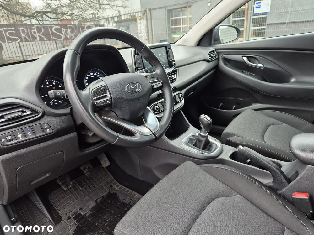 Hyundai i30 1.5 T-GDI 48V Smart - 10