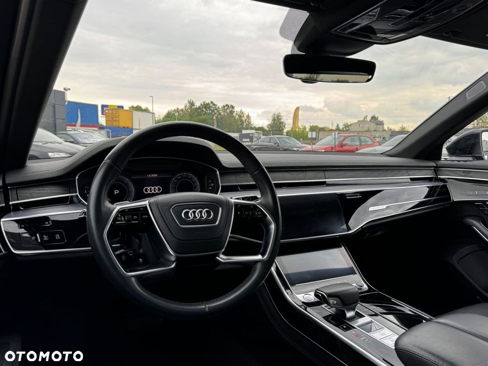 Audi A8 - 12