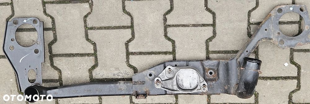 Audi A4 B7 rura powietrza belka wzmocnienie przednie 2.0 TDI - 1