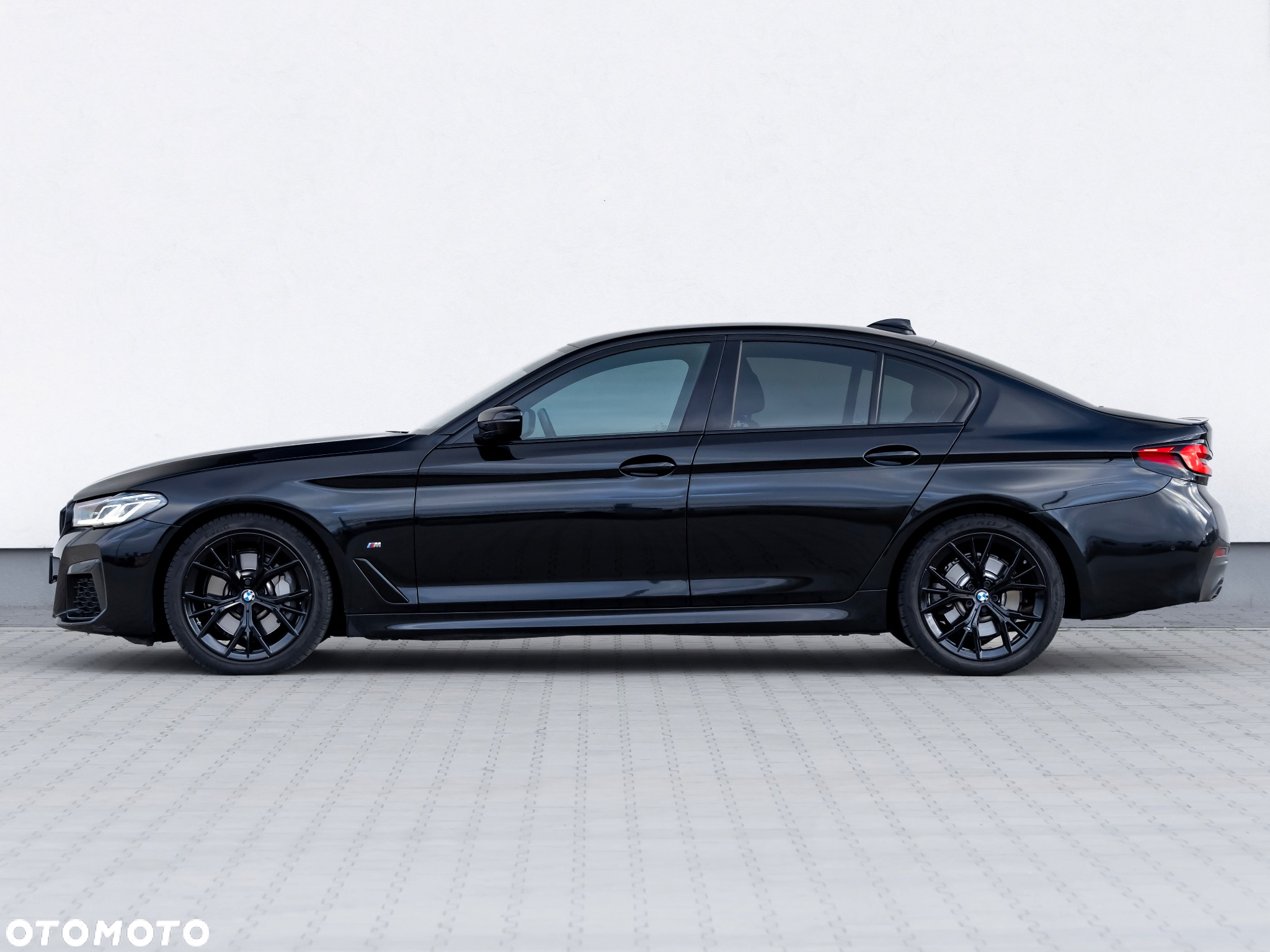 BMW Seria 5 530i xDrive M Sport sport - 16