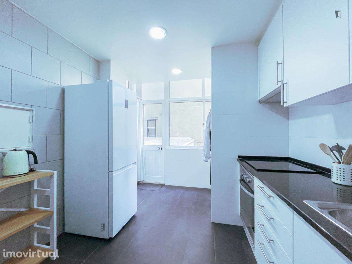 Apartamento com 4 quartos - localizado em Picoas Lisbon - Grande imagem: 3/33