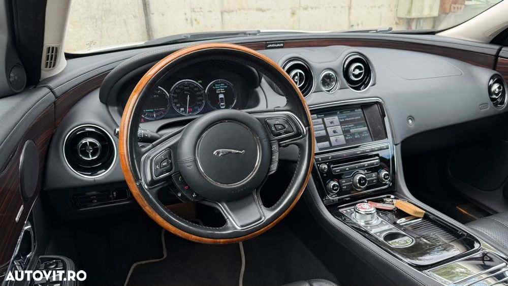 Jaguar XJ 3.0 V6 Kompressor AWD Premium Luxury - 9