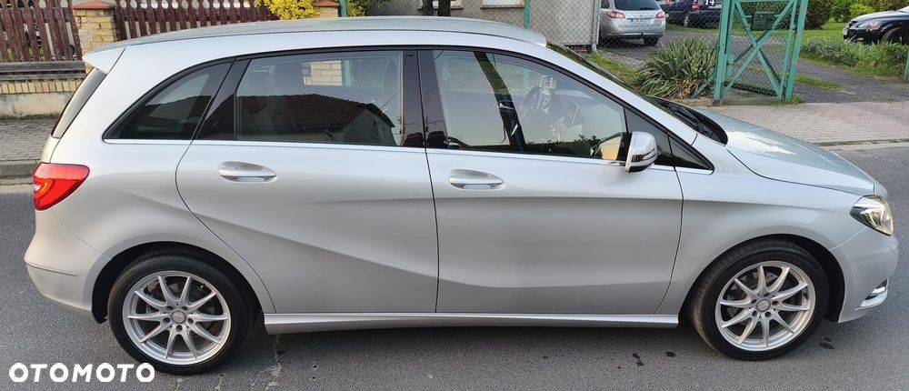 Mercedes-Benz Klasa B 180 BlueEFFICIENCY Edition Style - 7