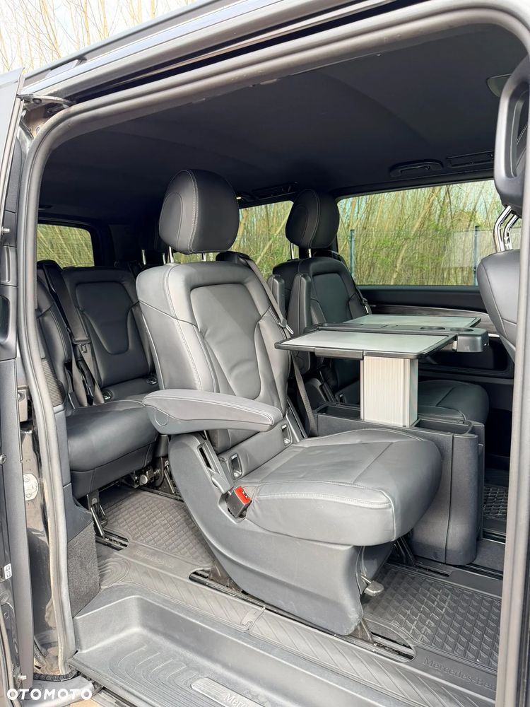 Mercedes-Benz Klasa V 300 d 4-Matic Avantgarde 9G-Tronic - 12