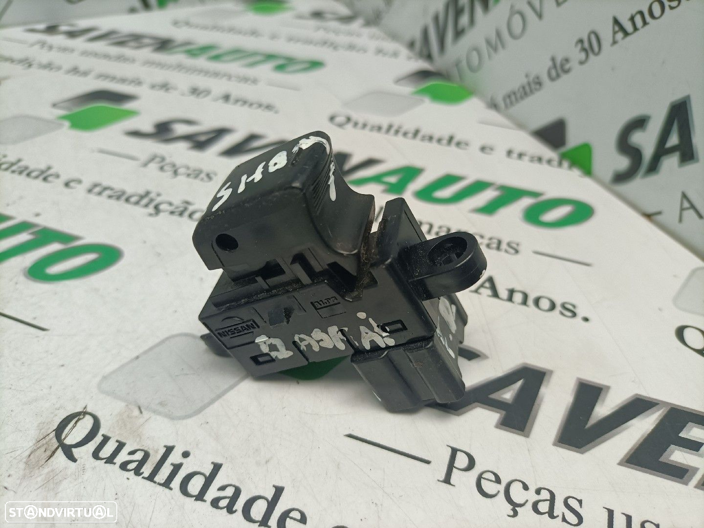 Botão / Botões / Comutador Vidro Dto Nissan Qashqai / Qashqai +2 I (J1 - 2