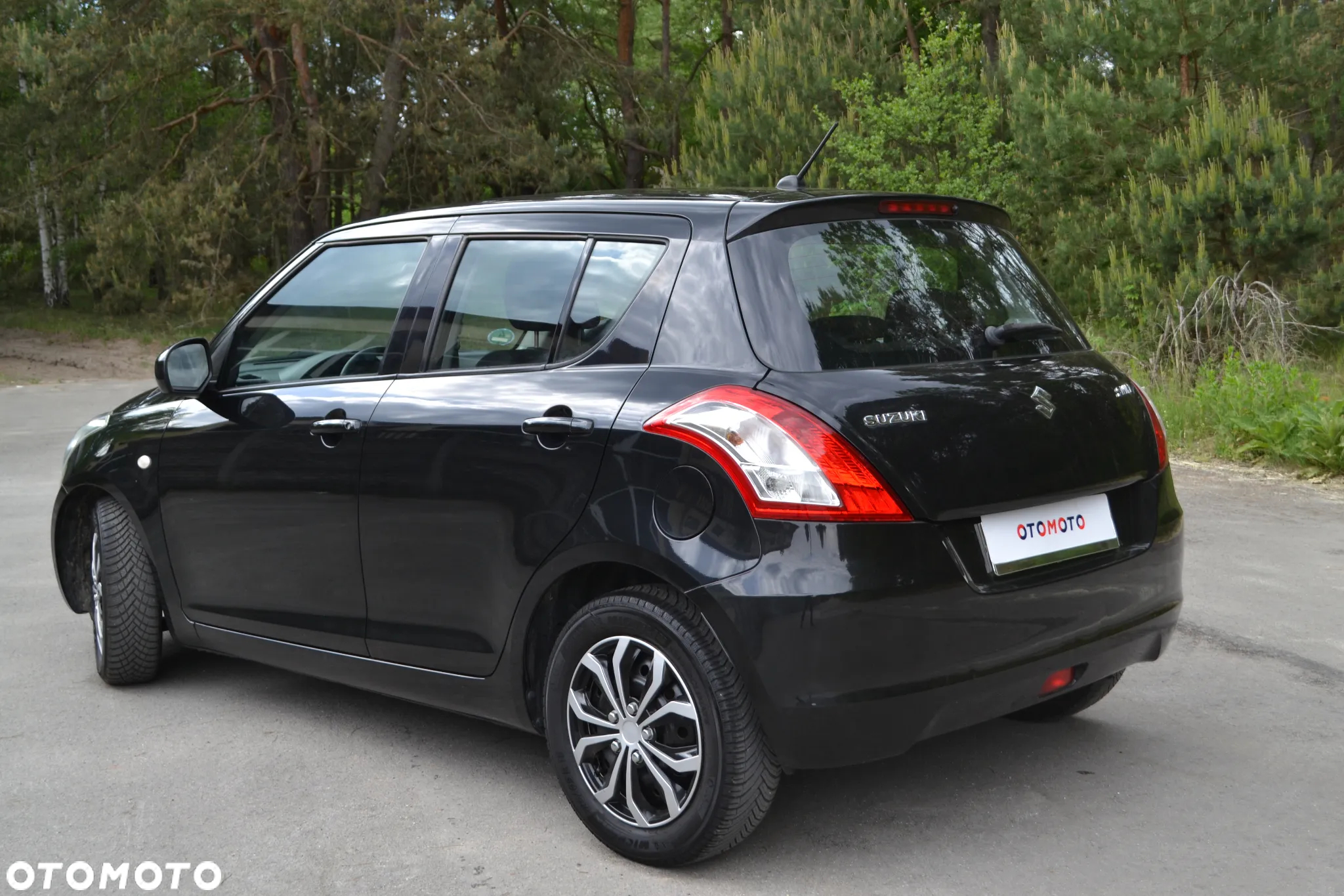 Suzuki Swift - 4