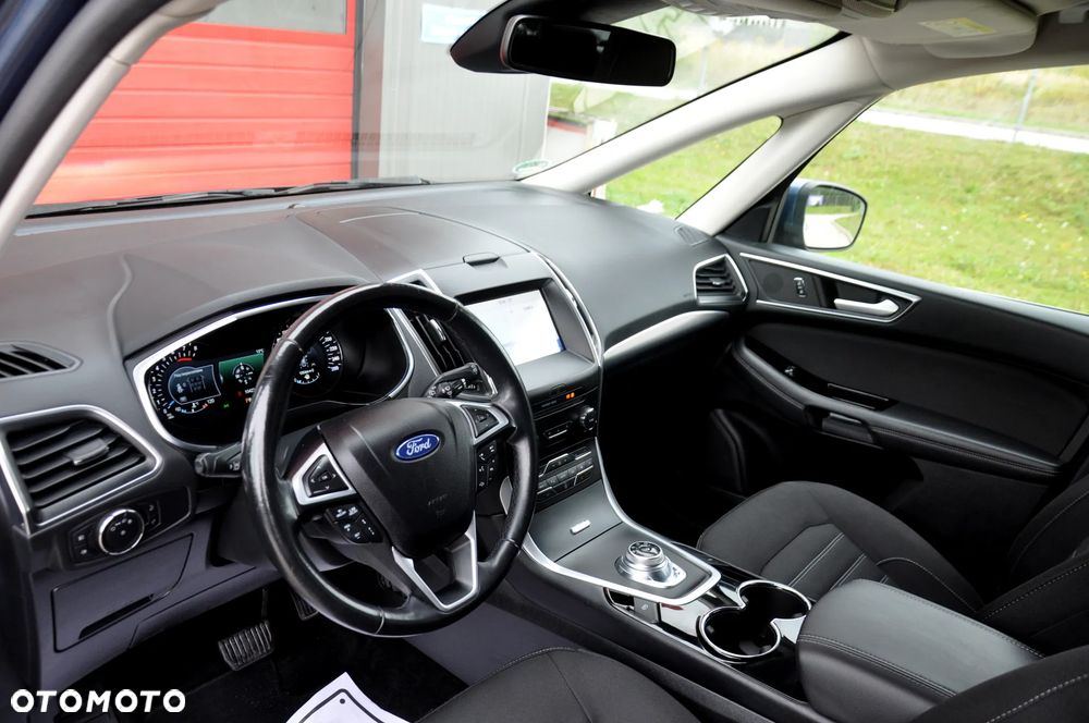 Ford Galaxy 2.5 Hybrid Trend CVT - 23