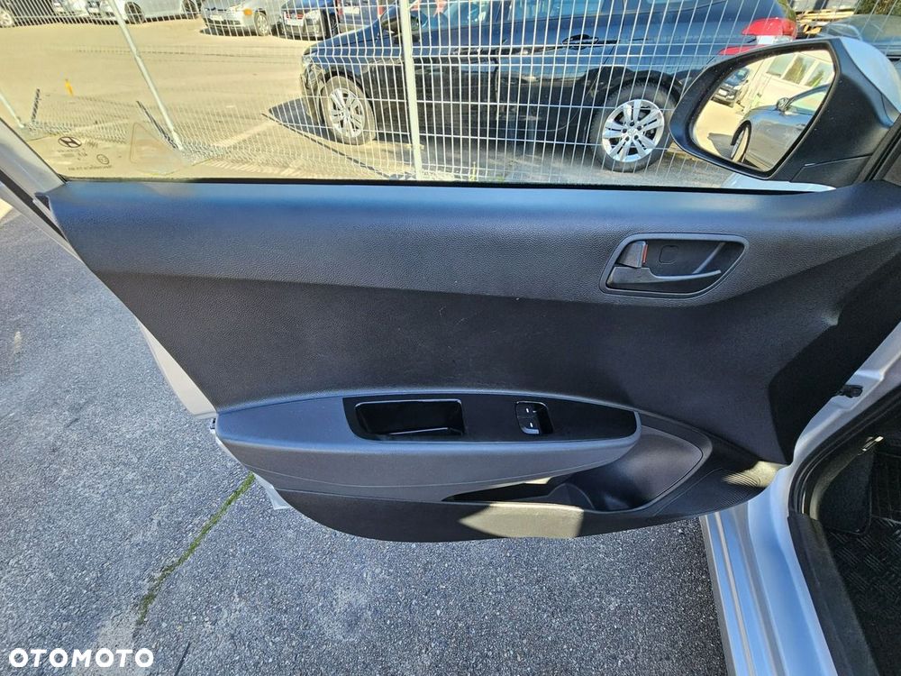 Hyundai i10 1.0 Connect & Go - 24
