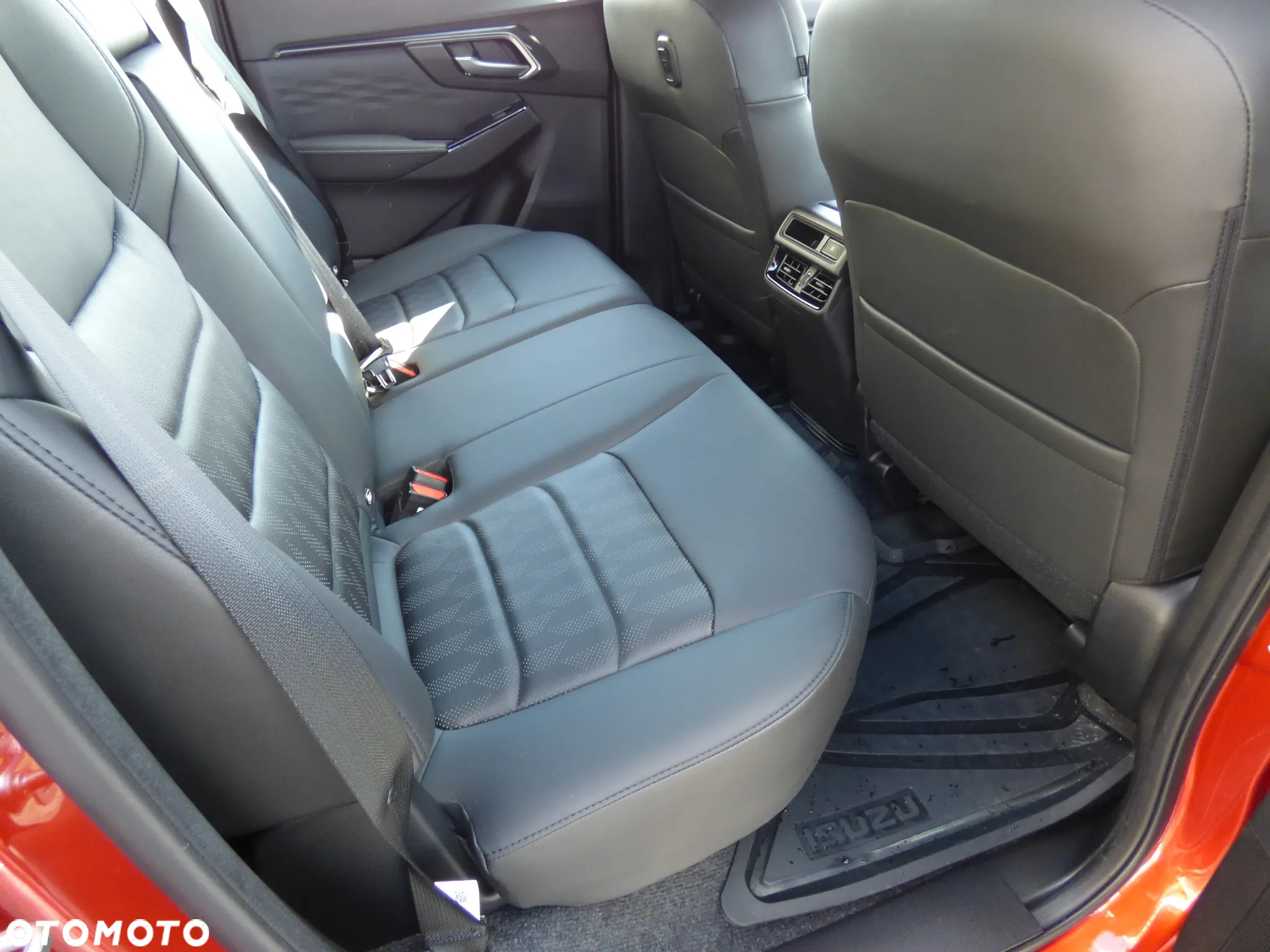 Isuzu D-Max 1.9 DC LSE - 9