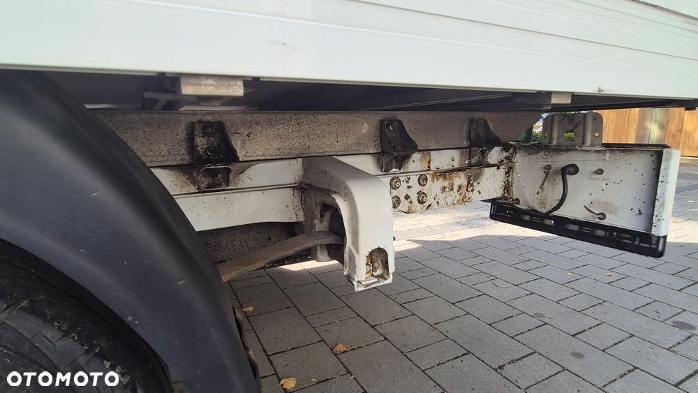 Mercedes-Benz SPRINTER - 8