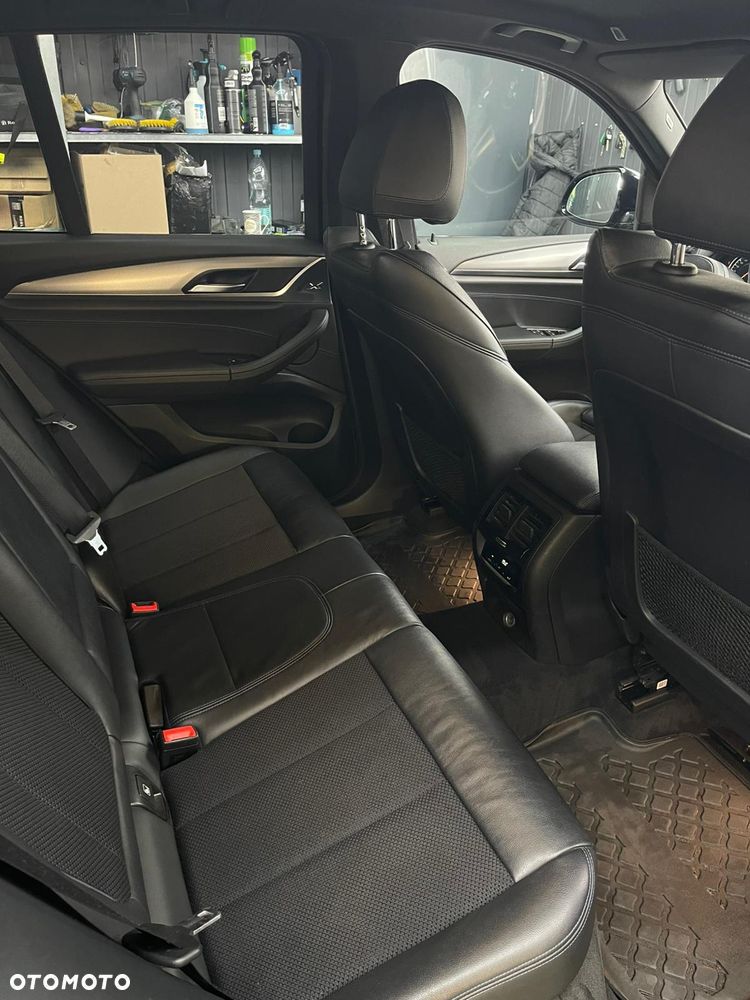 BMW X3 xDrive20d - 13