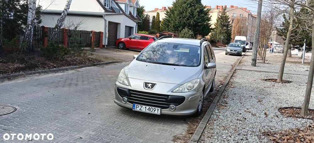Peugeot 307 1.6 HDI Presence - 4