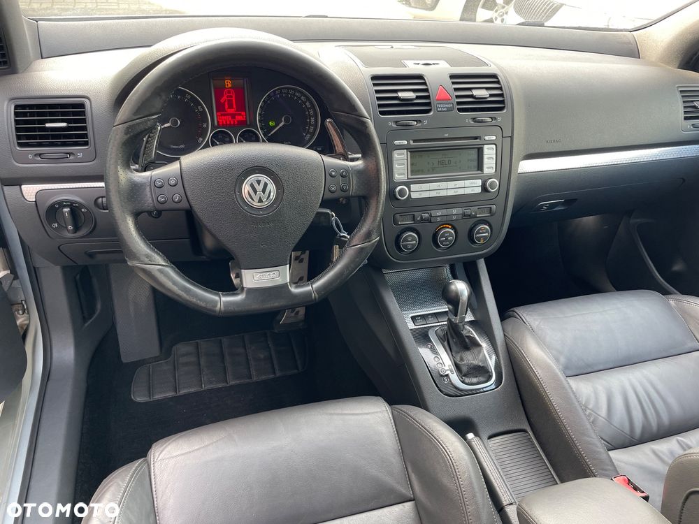 Volkswagen Golf V R32 DSG - 15