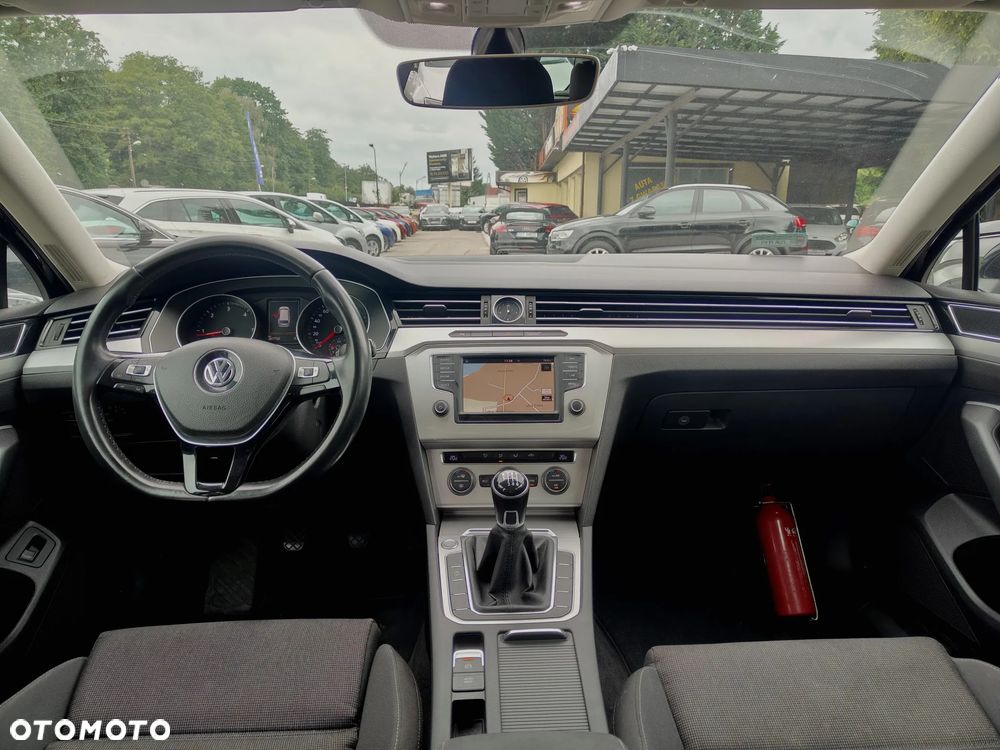 Volkswagen Passat - 9