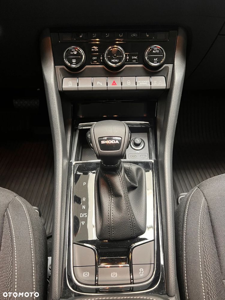 Skoda Karoq 1.5 TSI ACT Drive DSG - 10