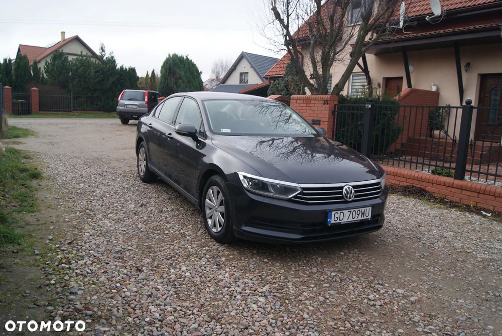 Volkswagen Passat 1.5 TSI EVO Elegance DSG - 2