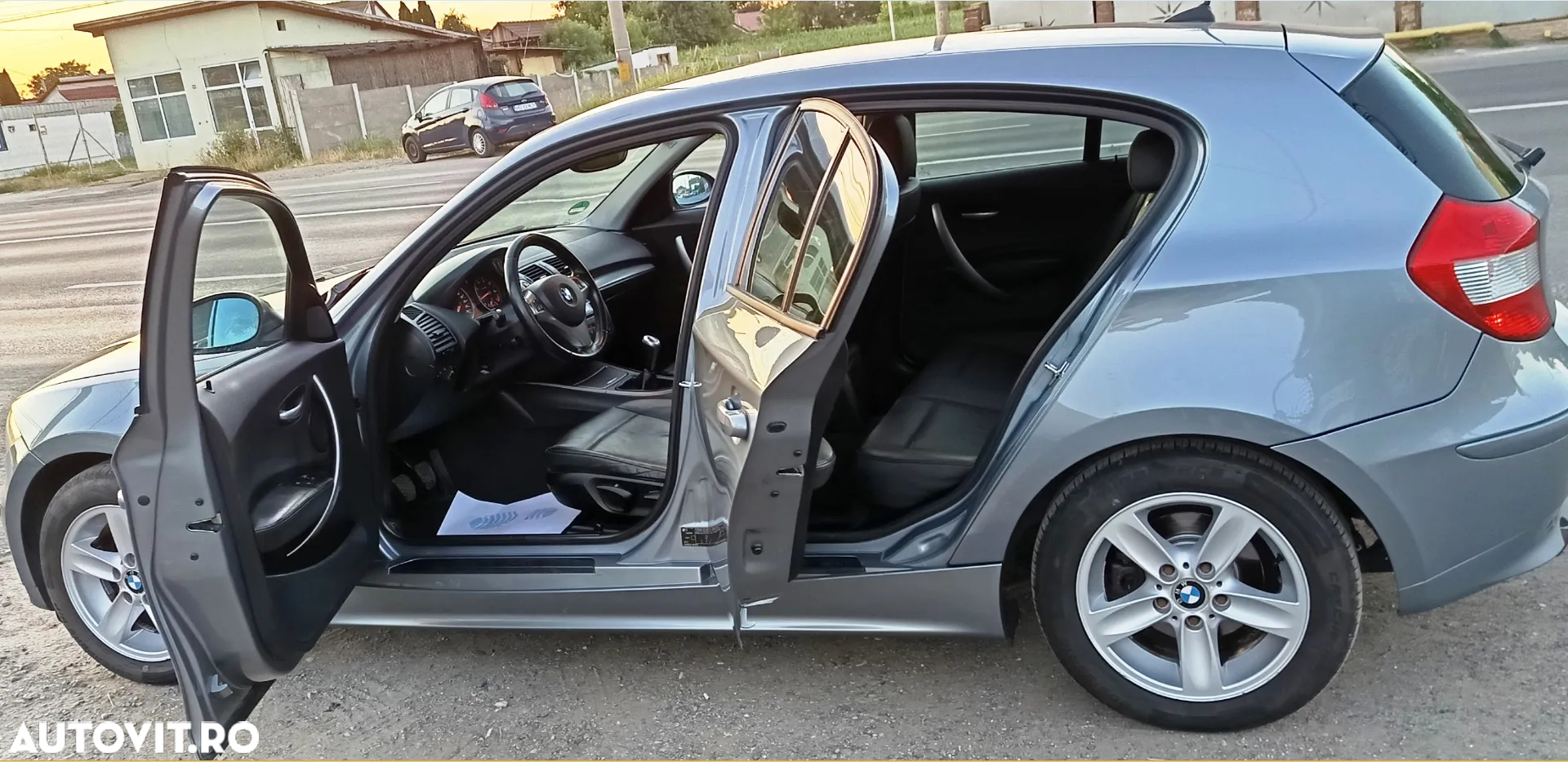 BMW Seria 1 118i - 11