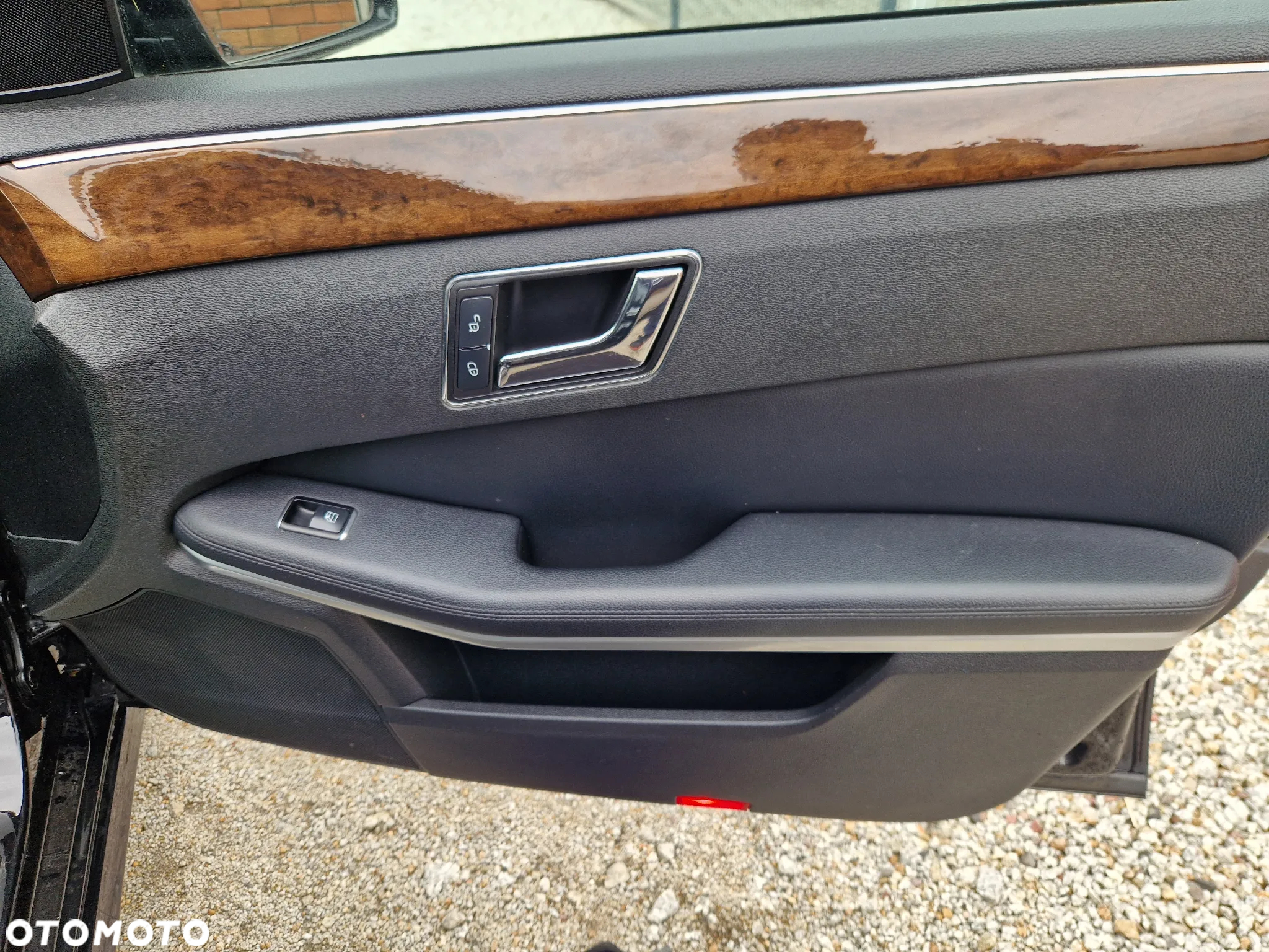 Mercedes-Benz Klasa E 200 T BlueTEC 7G-TRONIC Avantgarde - 18