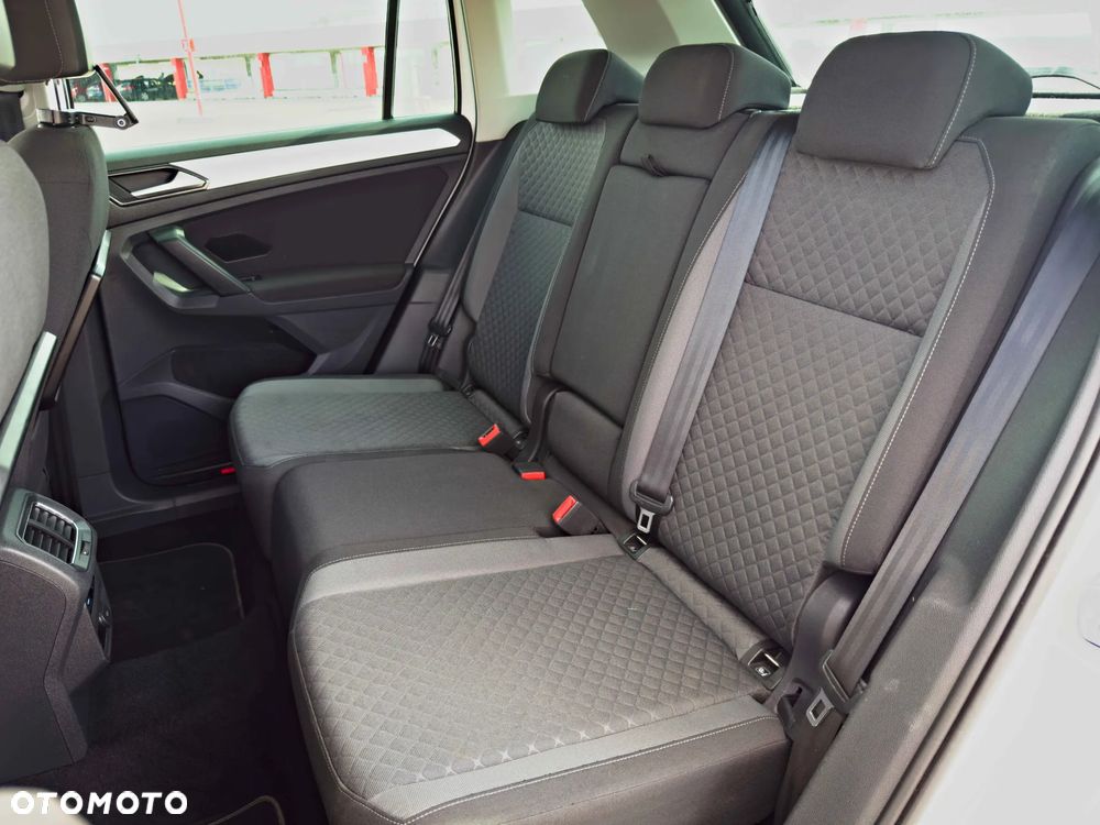 Volkswagen Tiguan 2.0 TDI SCR Comfortline - 28