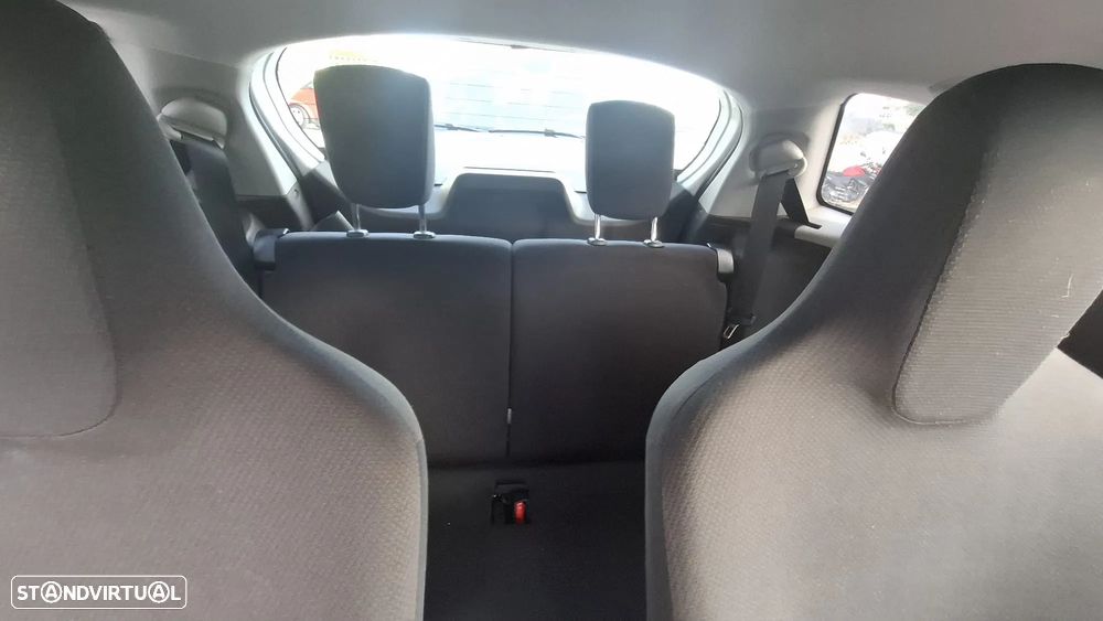 Toyota iQ 1.0 VVT-i - 4