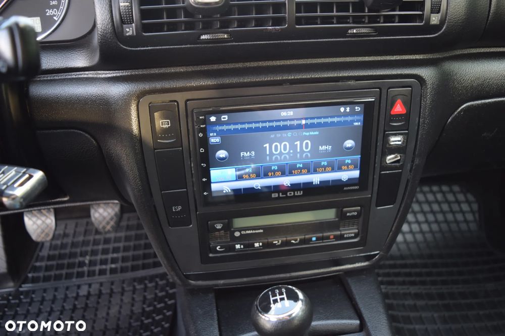 Volkswagen Passat 2.0 Comfortline - 24