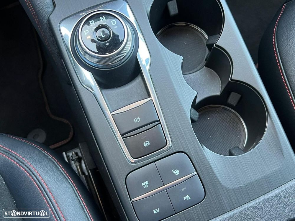 Ford Kuga 2.5 PHEV ST-Line - 19