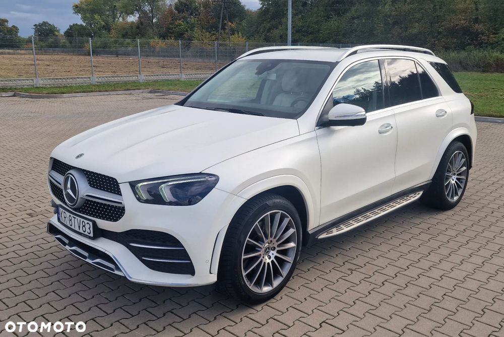 Mercedes-Benz GLE 300 d 4Matic 9G-TRONIC AMG Line - 2