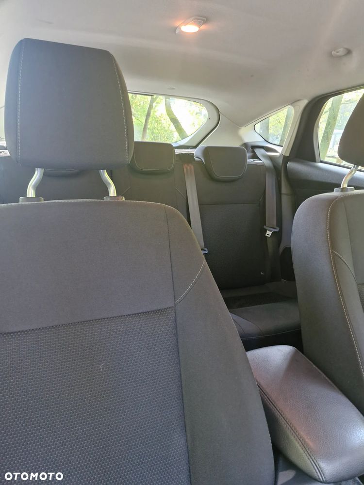 Ford Focus 1.6 Trend - 13