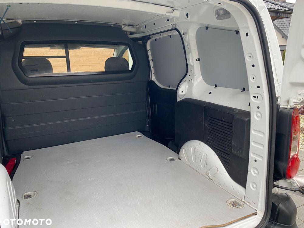 Peugeot PARTNER - 25