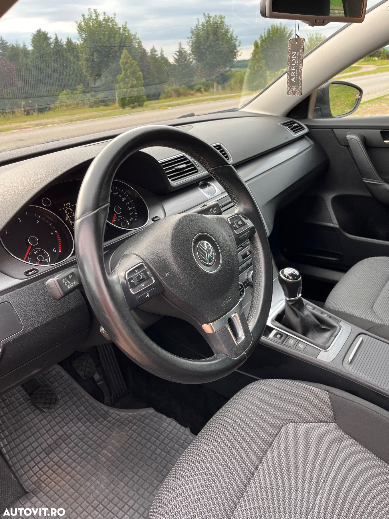 Volkswagen Passat 2.0 TDI BlueMotion Tehnology Comfortline - 13