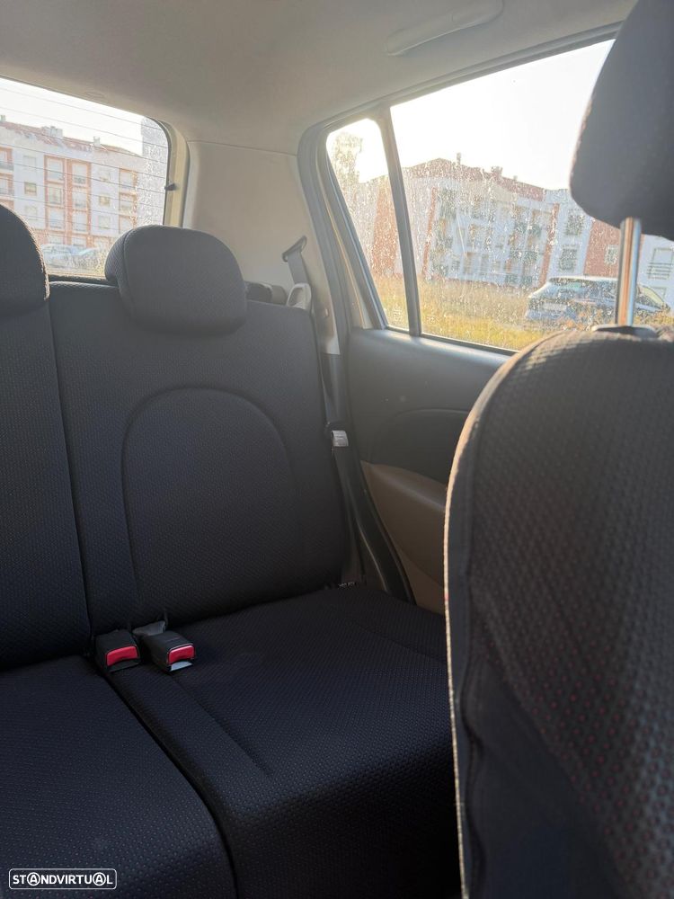 Daihatsu Sirion 1.0 - 18