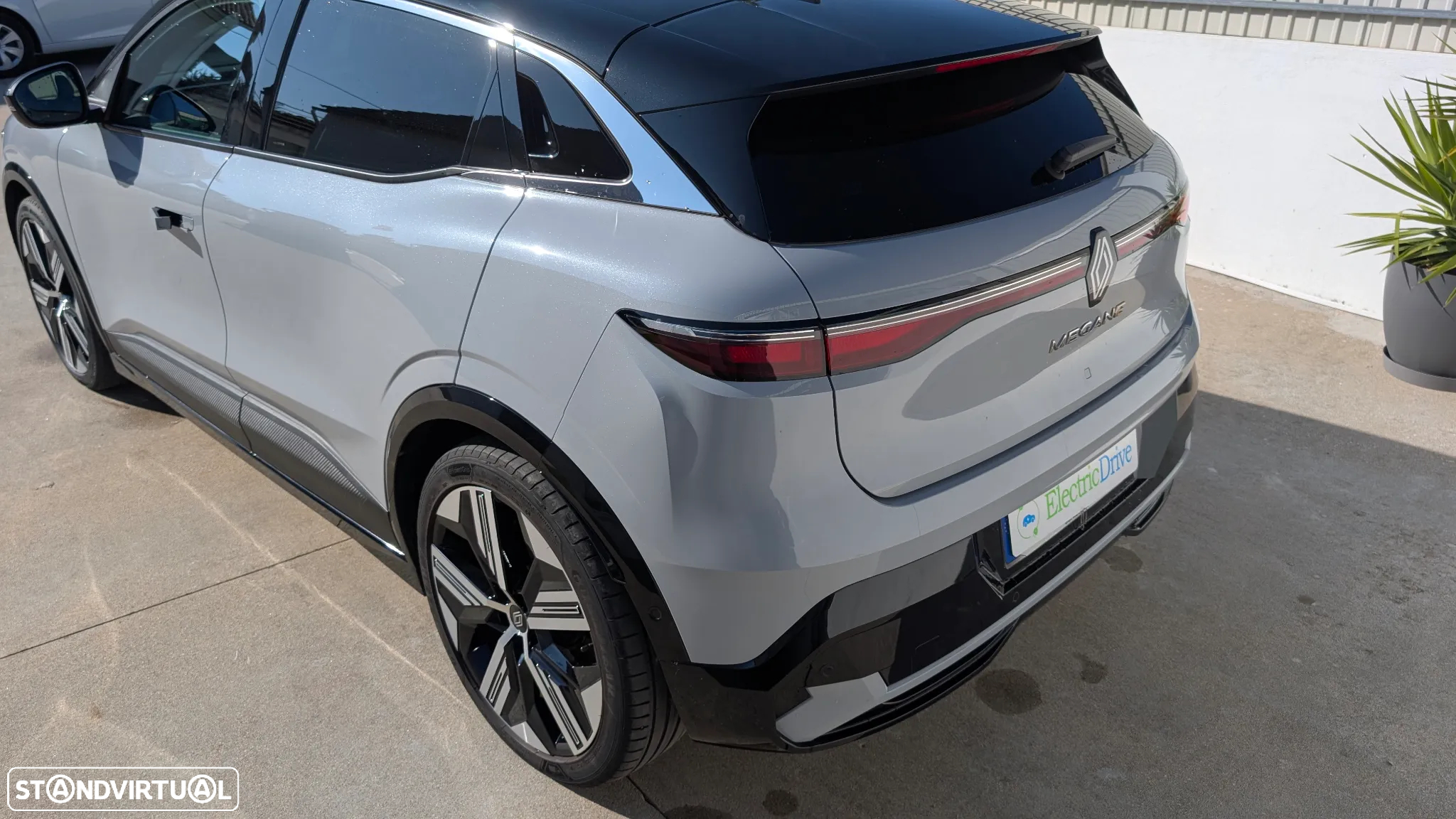 Renault Mégane E-Tech EV60 Iconic - 5