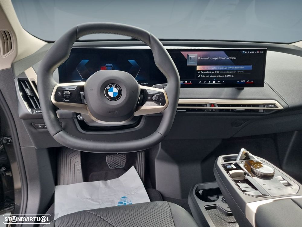 BMW iX xDrive 45 Pack Desportivo - 13