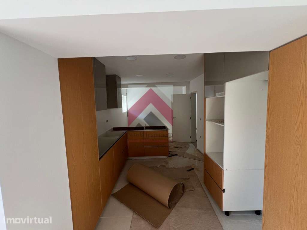 Andar Moradia T3 totalmente renovado no centro de Ílhavo - Grande imagem: 5/18