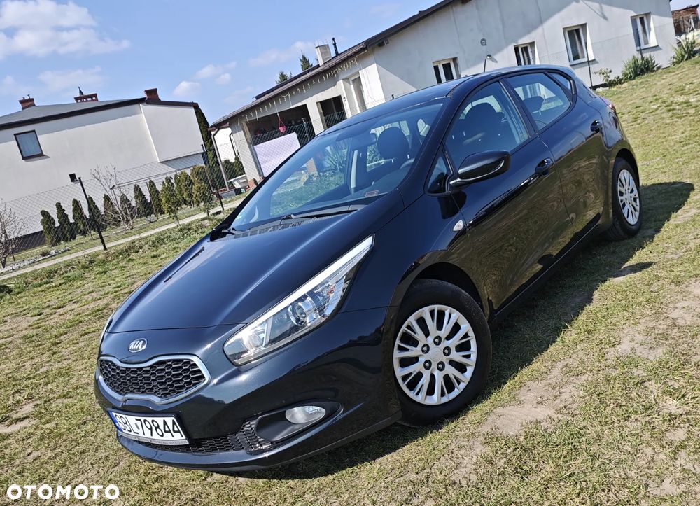 Kia Ceed 1.4 CVVT Attract - 2
