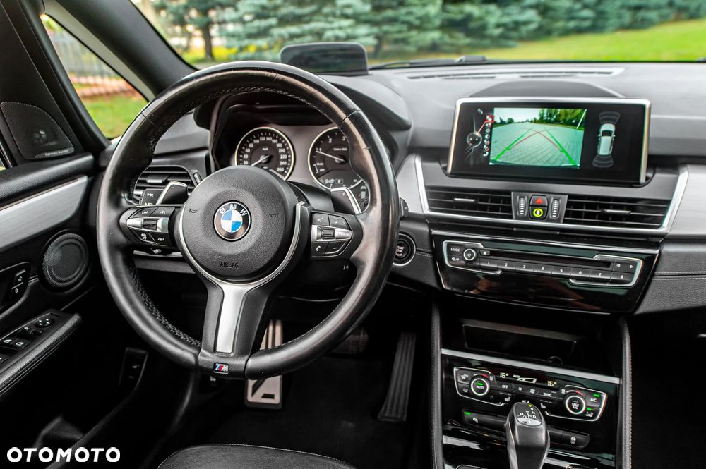 BMW Seria 2 220d xDrive M Sport - 8