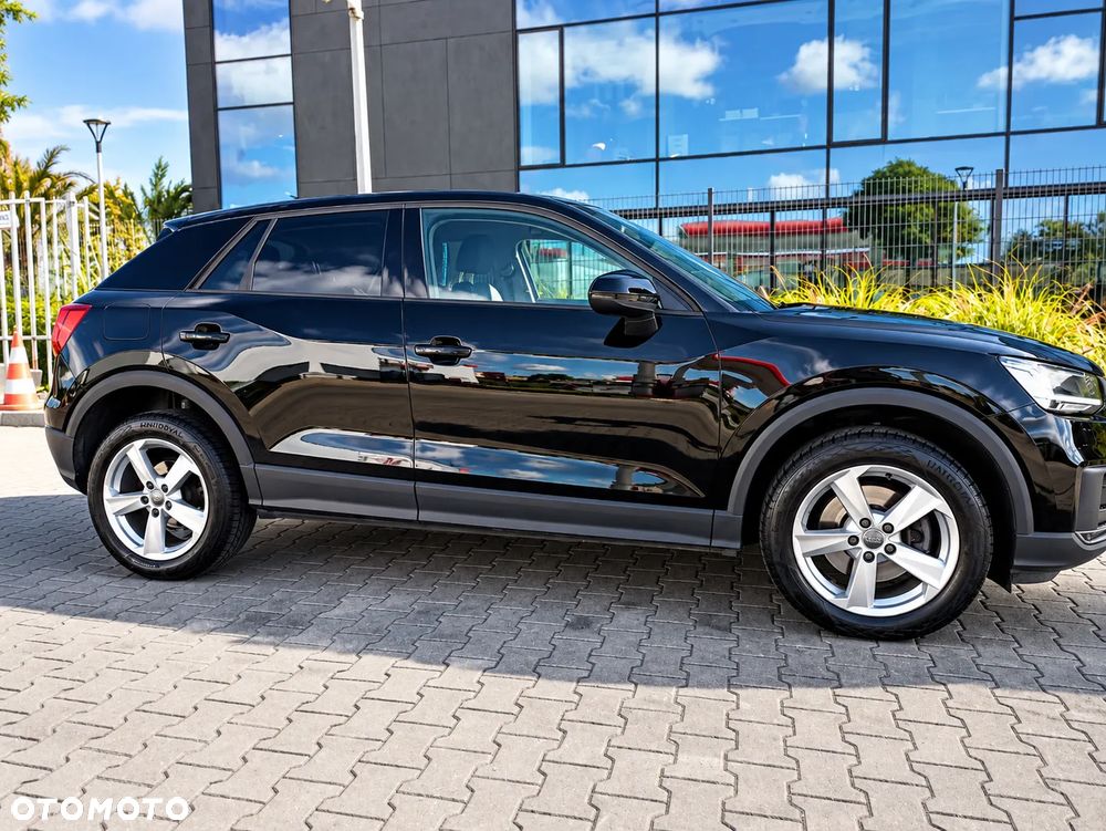 Audi Q2 35 TDI S tronic sport - 5