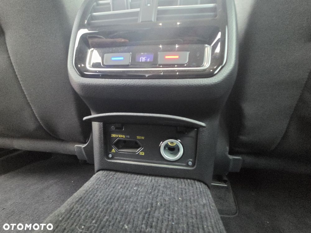 Volkswagen Passat 2.0 TDI SCR (BlueMotion Technology) Comfortline - 9