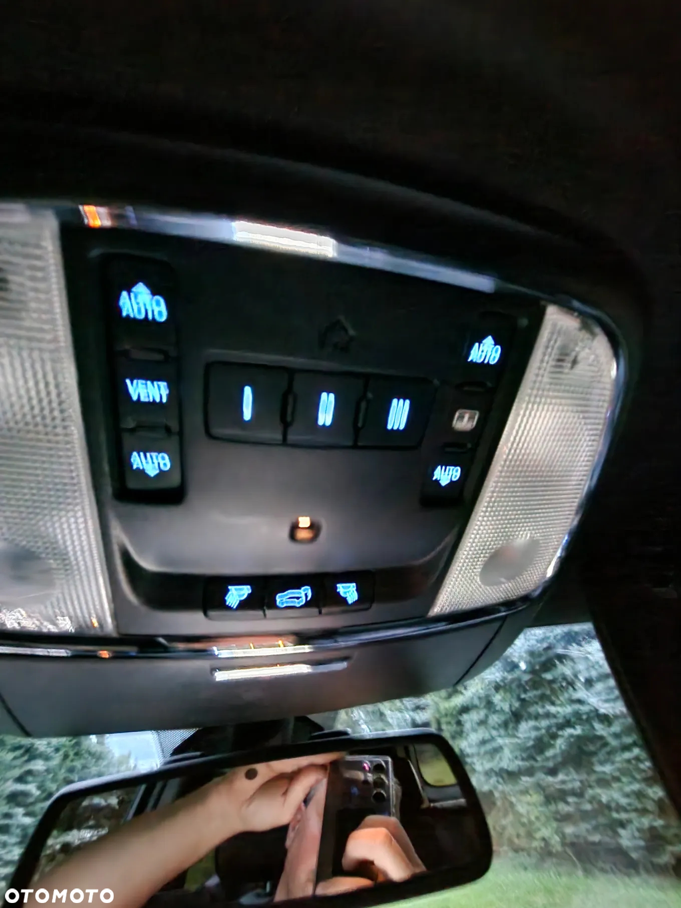 Jeep Grand Cherokee 5.7 V8 HEMI 4WD Automatik Overland - 23