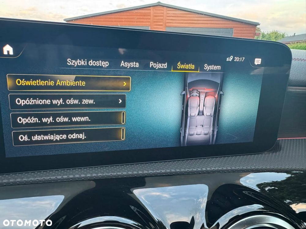 Mercedes-Benz CLA 250 4Matic 7G-DCT AMG Line - 24