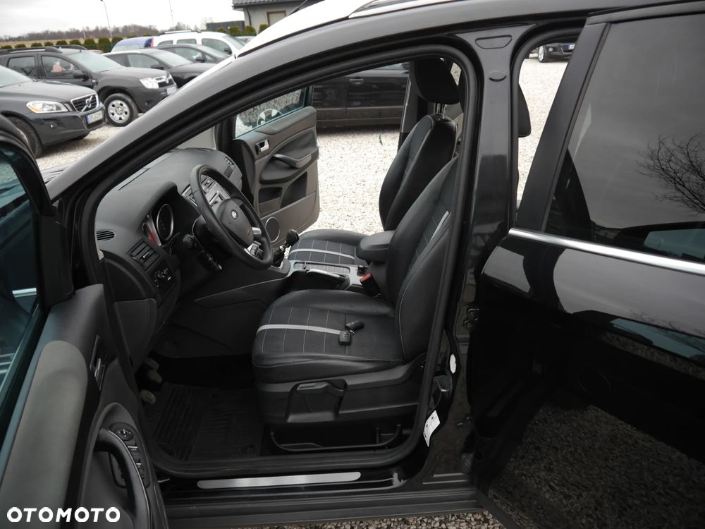 Ford Kuga 2.0 TDCi 4x4 Titanium - 6