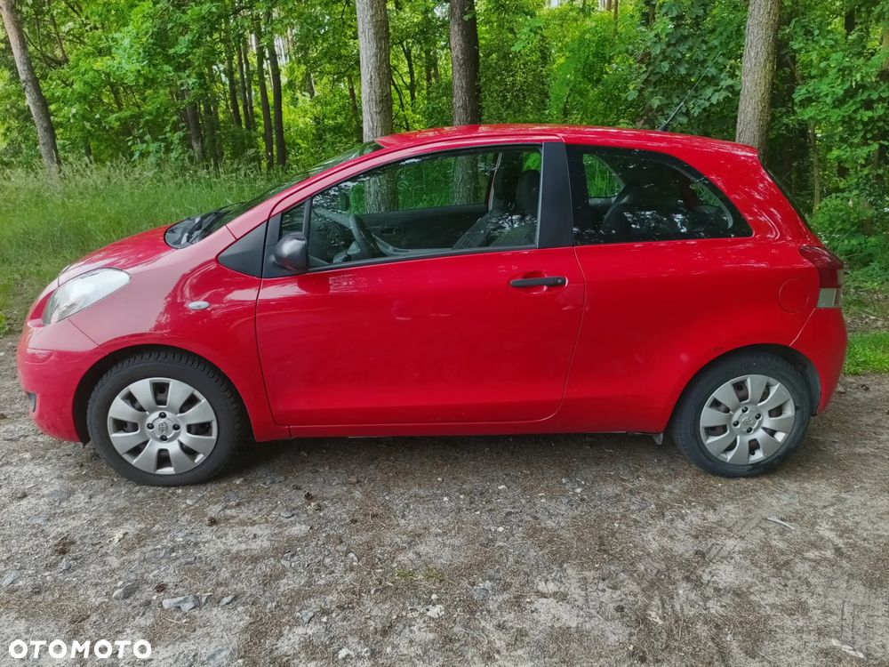 Toyota Yaris - 1