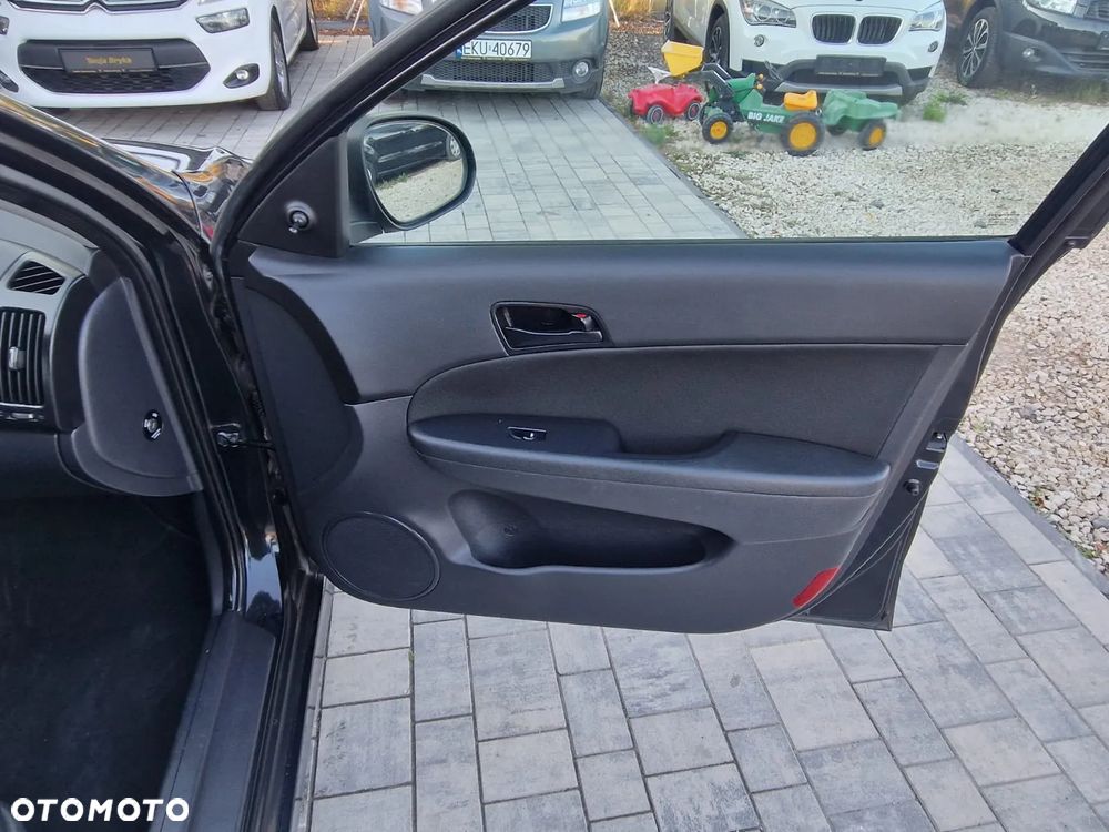 Hyundai i30 1.6 CRDI Classic - 25