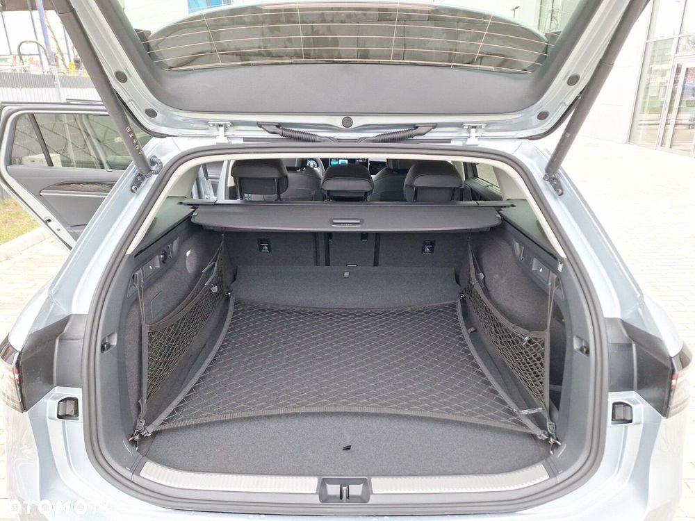 Volkswagen Passat - 17