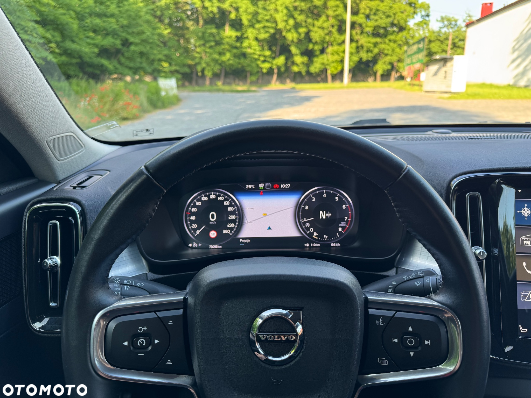 Volvo XC 40 T3 Momentum - 12